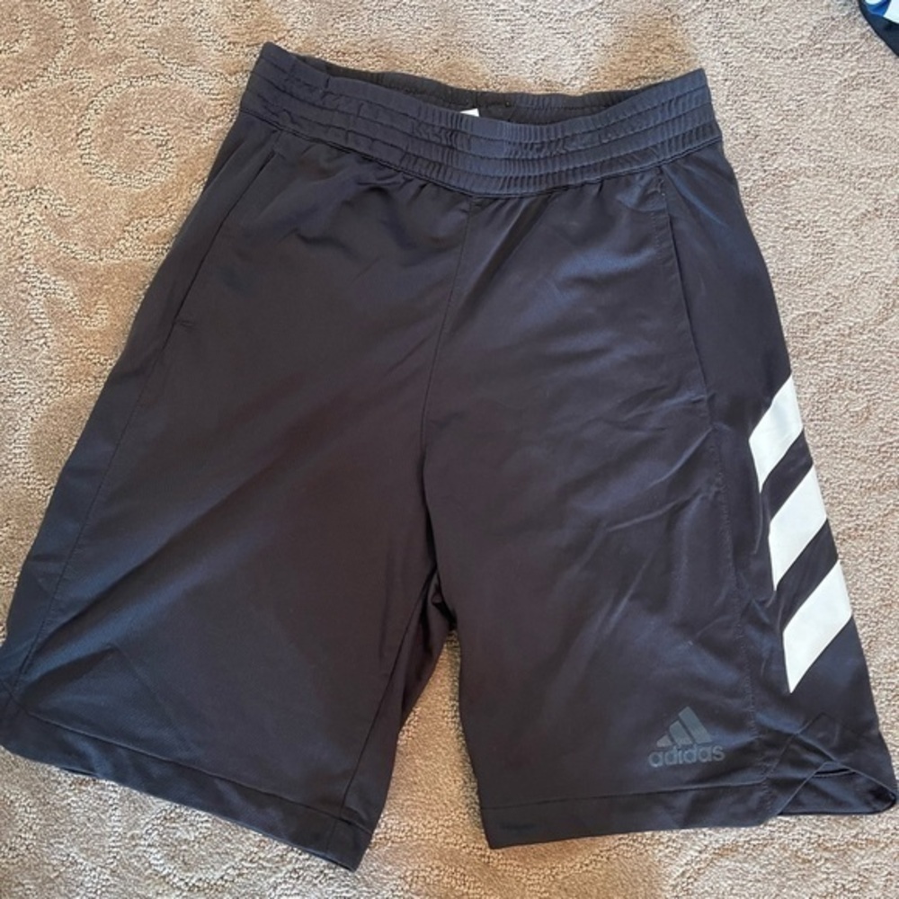 Adidas Shorts Size Medium Black